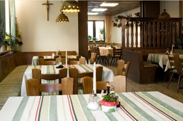 Gasthof Zur Post Hochstadt an der Aisch Bagian luar foto